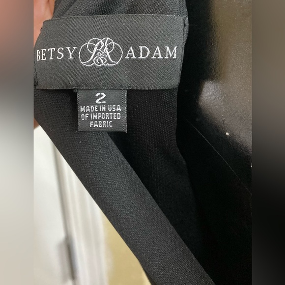 Betsy & Adam Women's Long Halter Crepe Tiered Ruffle Gown NWT Size 2 - Picture 10 of 16